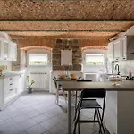 Casa Lunìca